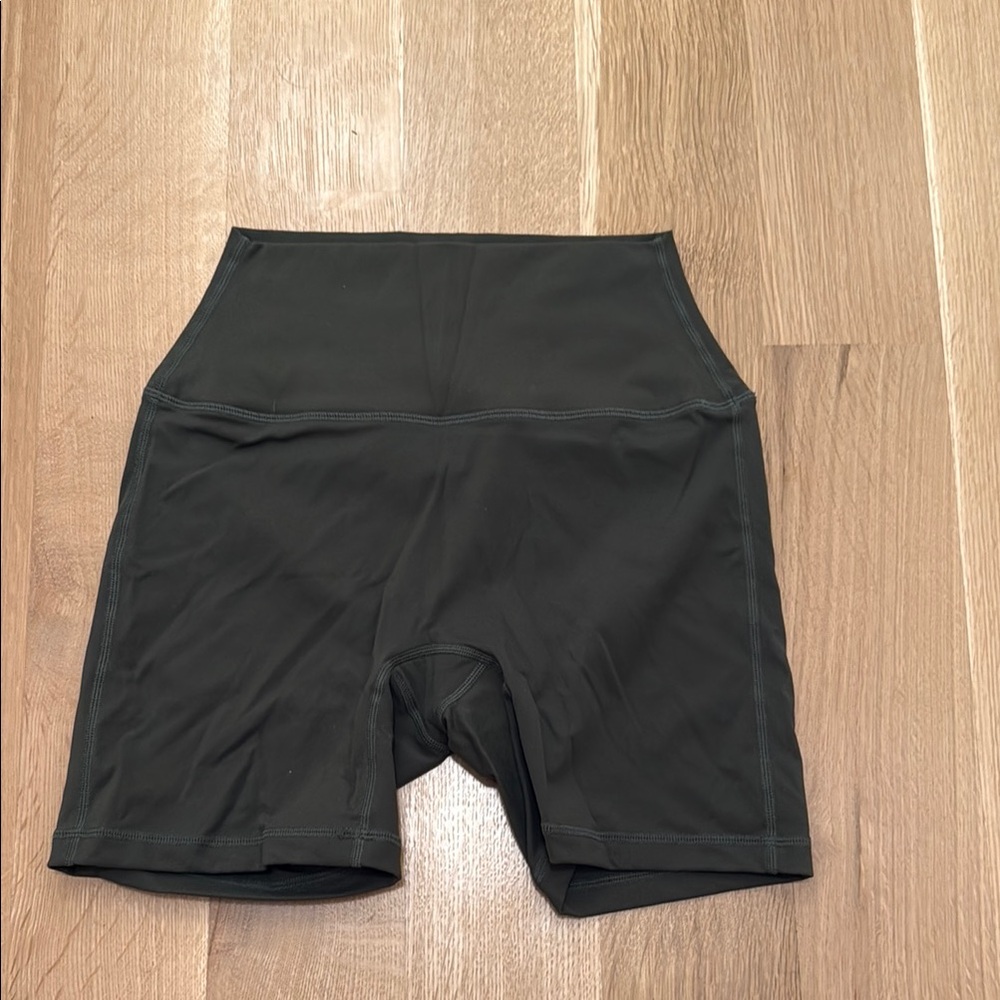 SET Active Women's Army Green Bike Shorts